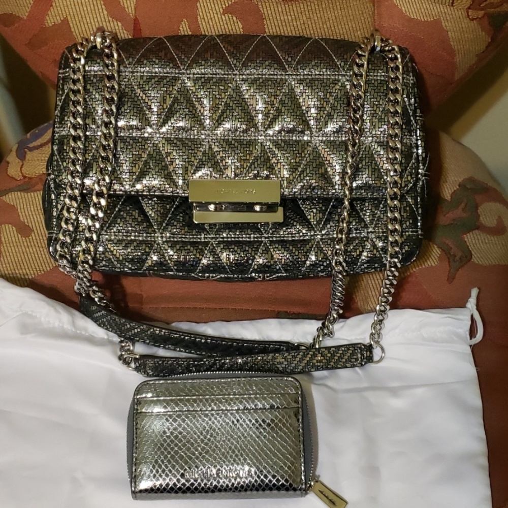 2pc Michael Kors purse and wallet